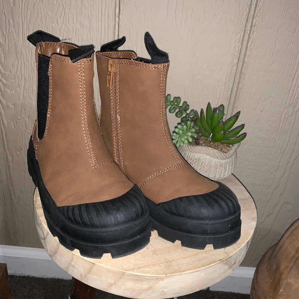 Unisex combat boots